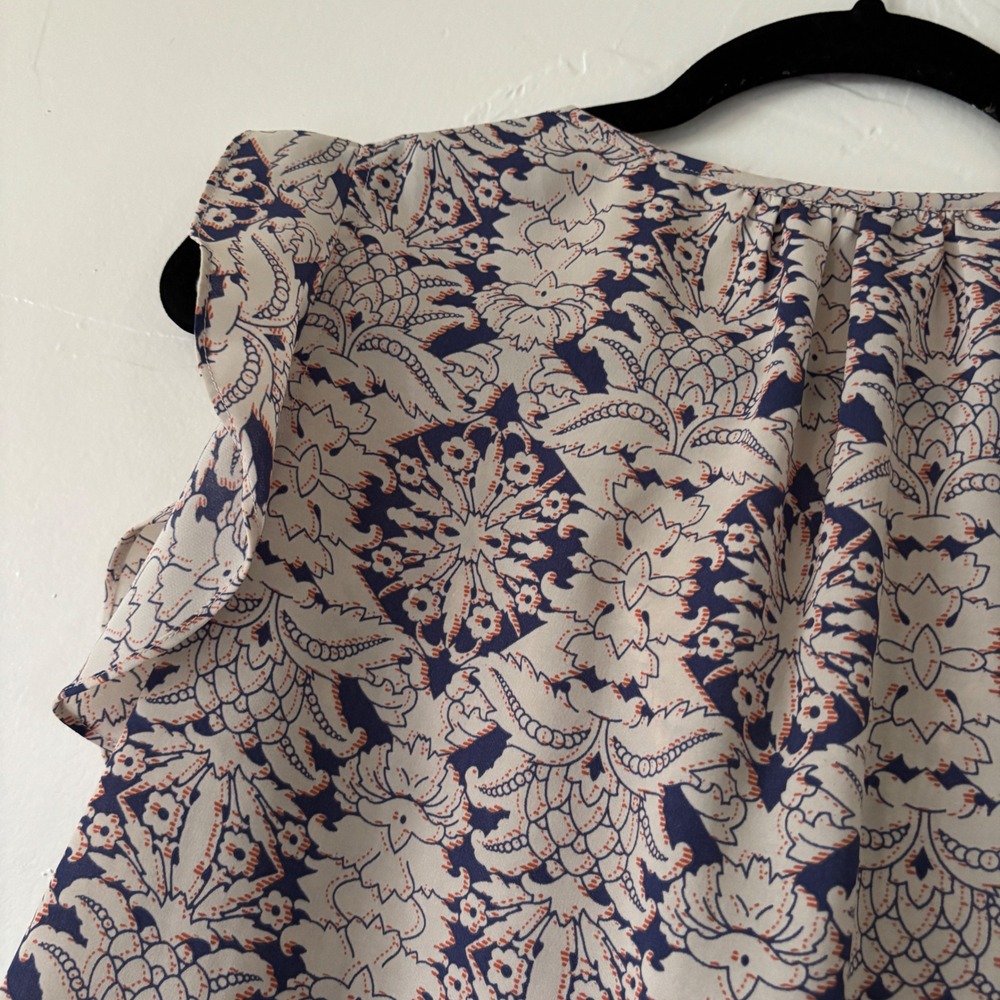 Cabi Style 3074 Blue and Cream Flutter Sleeve Damask Blouse Small - Picture 5 of 8